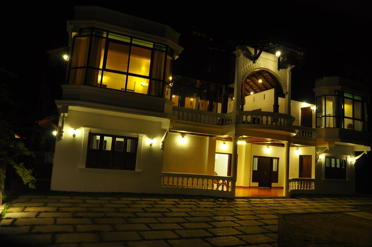 Palm Beach Villa Cherai Beach Bagian luar foto
